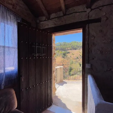 Chalet Casa De Piedra Malaga